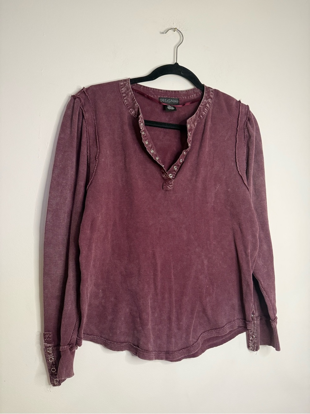 Design365 Women's Long Sleeve Washed Plum Henley Top